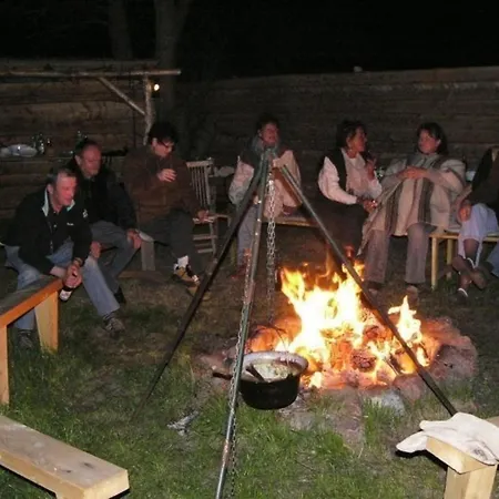 Rustikales Holzferienhaus Mit Großer Terrasse * Saal